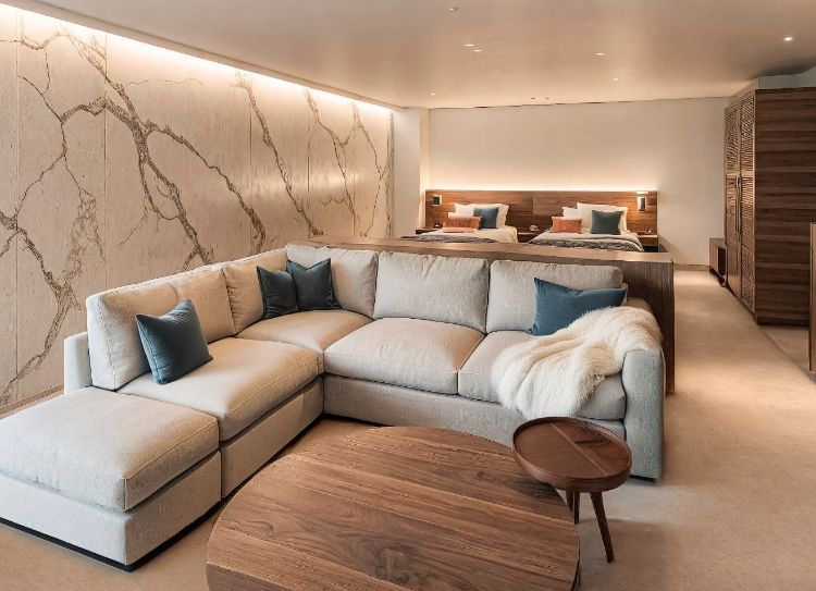 LUXURY SUITE